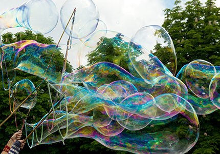 Riesenseifenblasen, © Jasmin Belay
